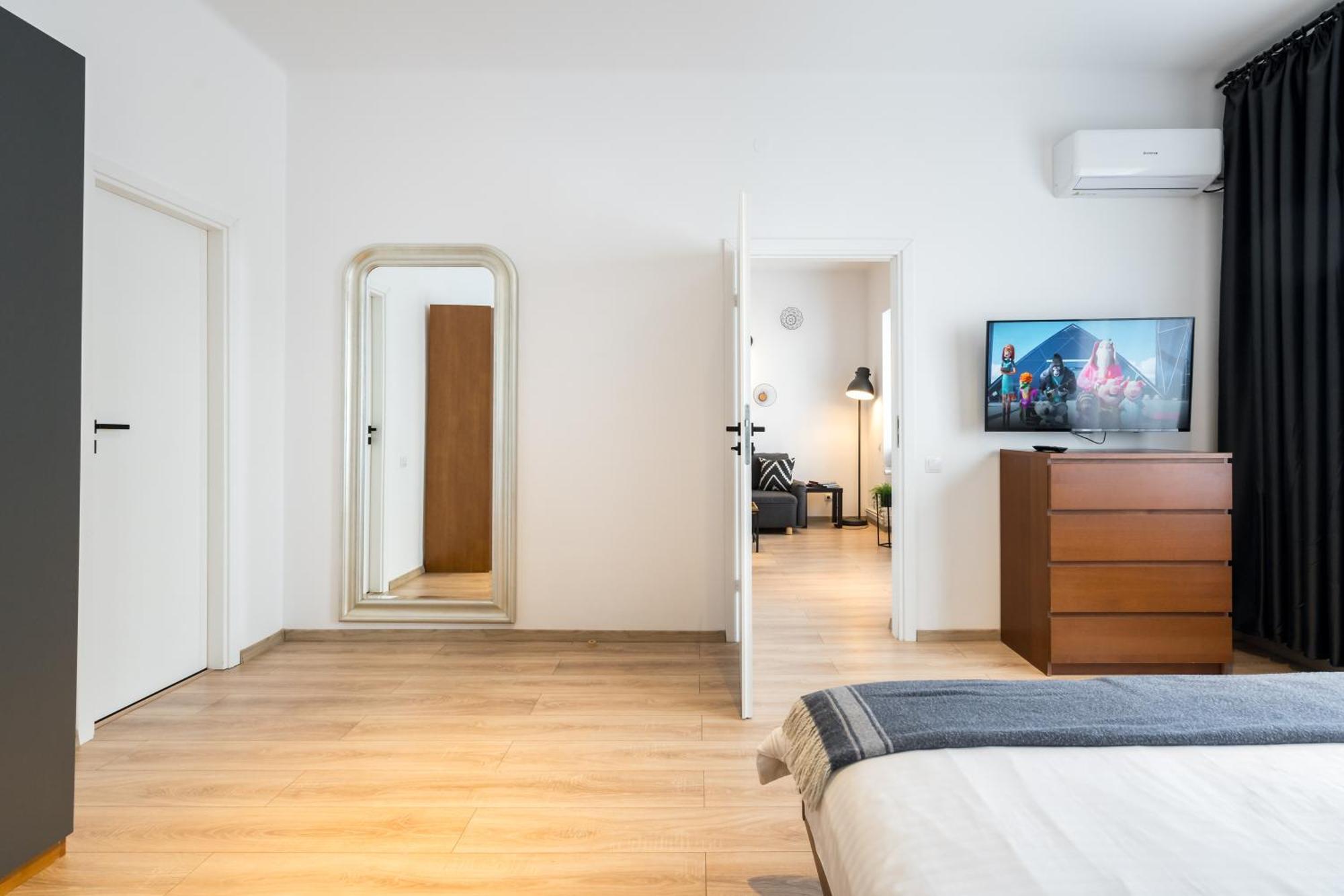 Esiko By Mrg Bucharest